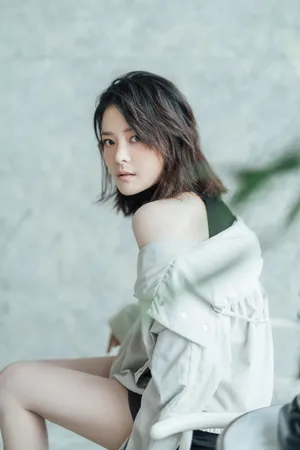 王玥兮杂志封面
