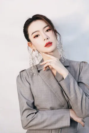 御姐戚薇妩媚
