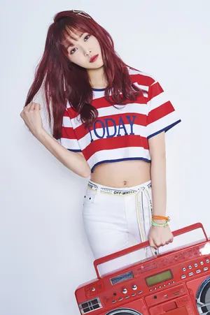 郑艺琳GFriend成员专辑《Sunny Summer》_1