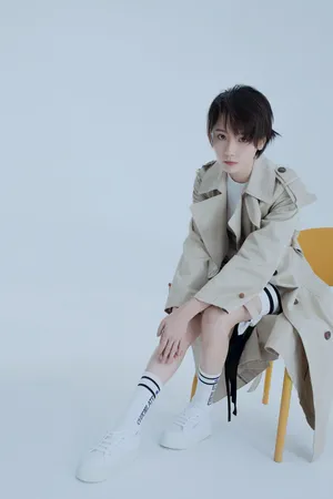 《爱情公寓5》成果诸葛大力风衣