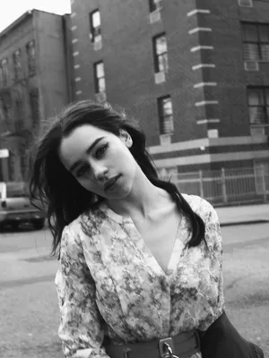 艾米莉亚·克拉克（Emilia Clarke）覆盖黑白照
