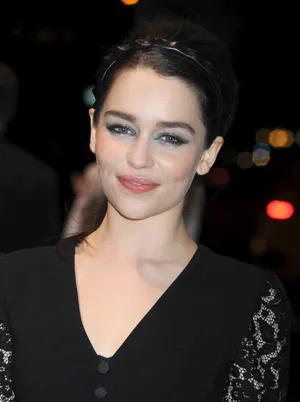 艾米莉亚·克拉克（Emilia Clarke）生活照