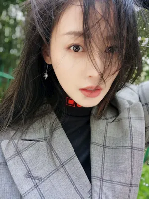 张天爱新服装