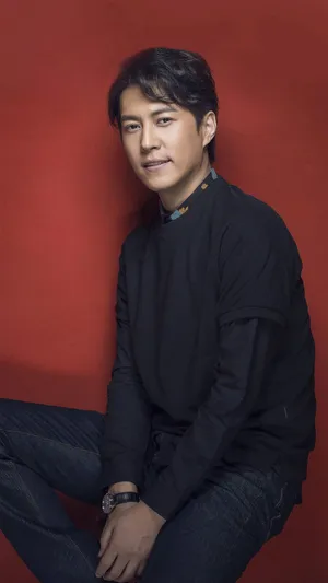 靳东略显沧桑
