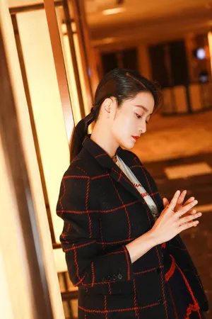 张雪迎32