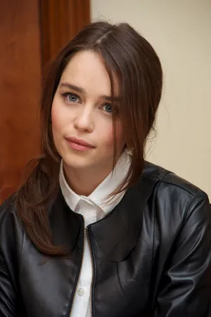 艾米莉亚·克拉克（Emilia Clarke）31