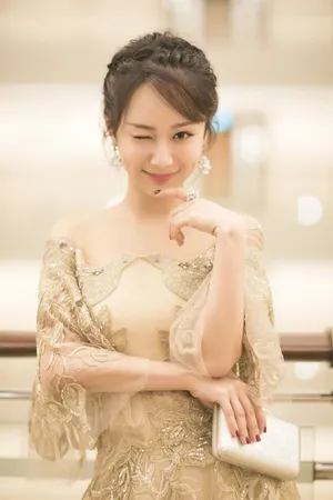 杨紫25