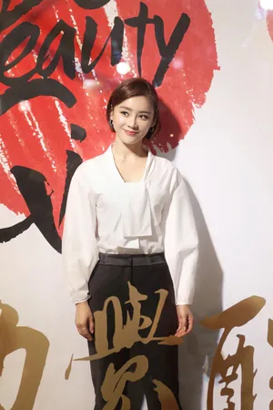 袁姗姗44