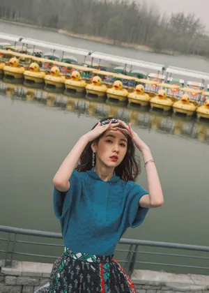 美女明星陈都灵10