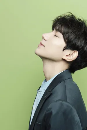 王源TFBOYS成员自拍写真