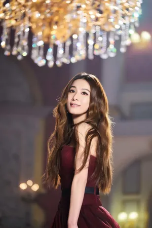SHE组合田馥甄Hebe超美灯饰