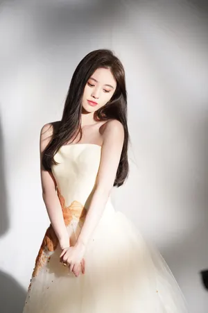 鞠婧祎超美婚纱