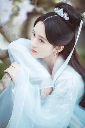 鞠婧祎古装古典装扮