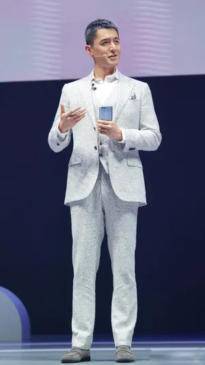 胡歌发布会