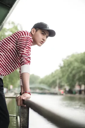 吴亦凡游玩
