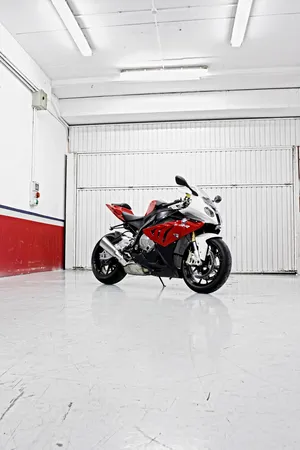 宝马2012款-bmw-s1000rr混色
