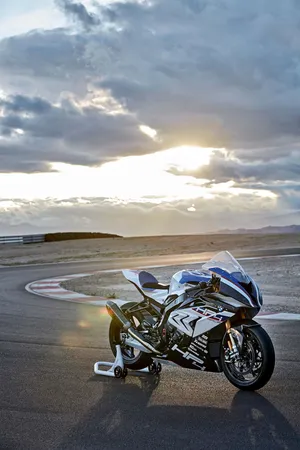 加强版bmw宝马S1000RR-hp4-race碳纤维高性能跑车第1张