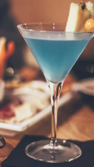 蓝鸡尾酒