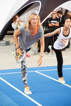 玛利亚·莎拉波娃（Maria Sharapova）赛前训练