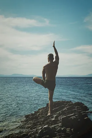 男子 男人海边瑜伽
