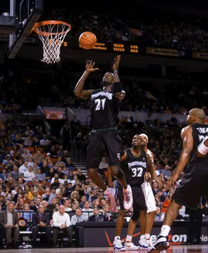 NBA篮球明星凯尔特队凯文·加内特火锅
