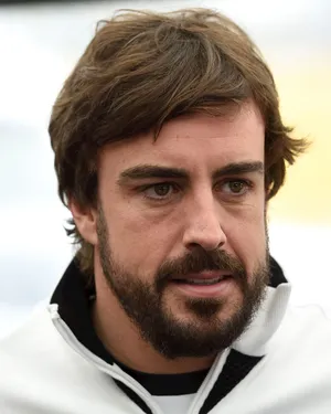 F1方程式赛车手费尔南多·阿隆索凌乱发型