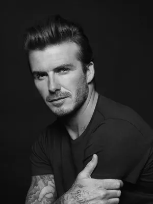 万人迷大卫·贝克汉姆（David Beckham）黑色T恤