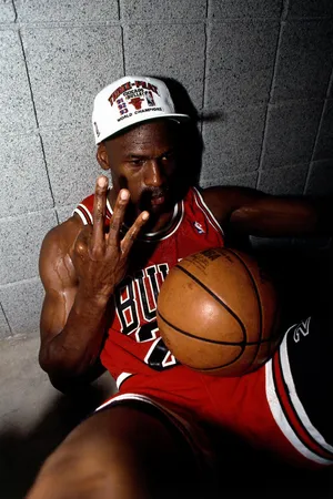 NBA篮球明星公牛队飞人迈克尔乔丹第一个三连冠时期
