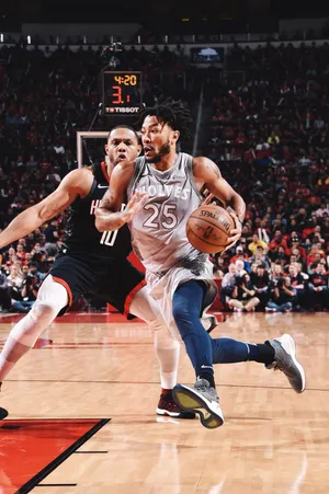 NBA篮球明星公牛队德里克罗斯森林狼时期带球上篮