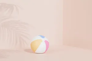 墙角落皮球图片第1张