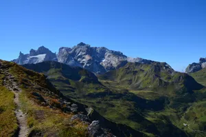 高山地质景观图片