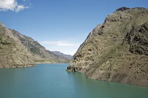 塔吉克斯坦山脉风景图片_1