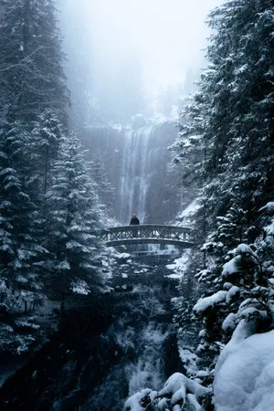 冬季山水雪景图片第1张