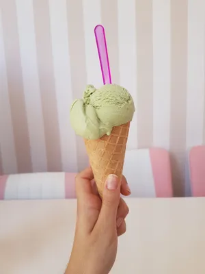 夏季清凉爽口的冰激凌图片