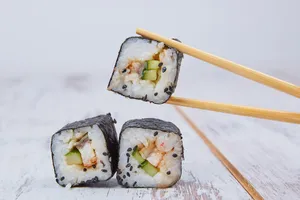 鱼肉寿司图片_1