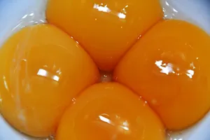 四个蛋黄图片_1