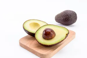 绿色营养牛油果高清图片第张