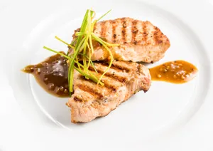 鲜嫩美味的牛排图片第张