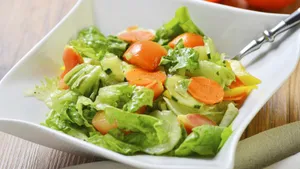 瘦身减脂的蔬菜沙拉图片第张