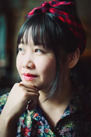 圆脸女孩图片
