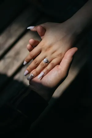 结婚纯色美甲图片