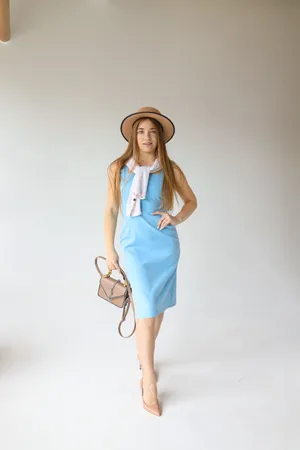 欧美小香风美女写真图片