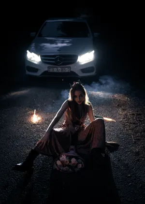 午夜车模美女艺术写真摄影