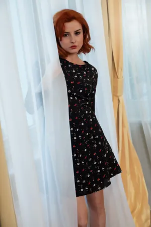 性感碎花裙美女图片