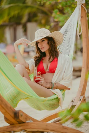 性感比基尼美女艺术写真图片_1