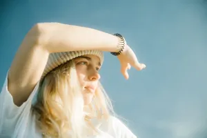 欧美金色长发美女图片_1