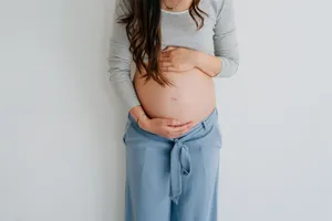 怀孕大肚照写真图片