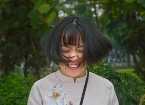 美女齐耳短发发型图片