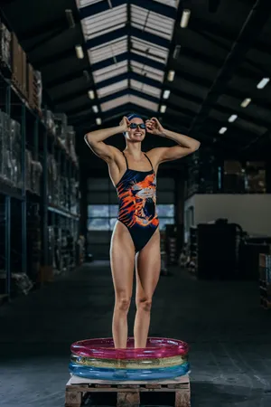 欧洲游泳运动员美女图片_1