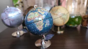 世界地球仪学习用具图片_1